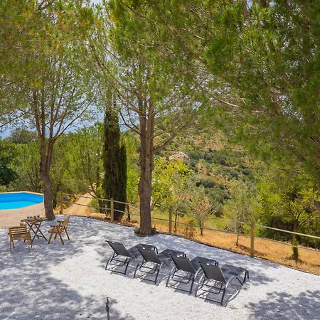 Cubo's Casa Pineda