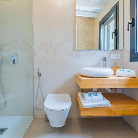 Cubo's Casa Pineda Malaga