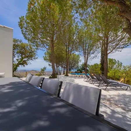 Cubo's Casa Pineda Holiday home *